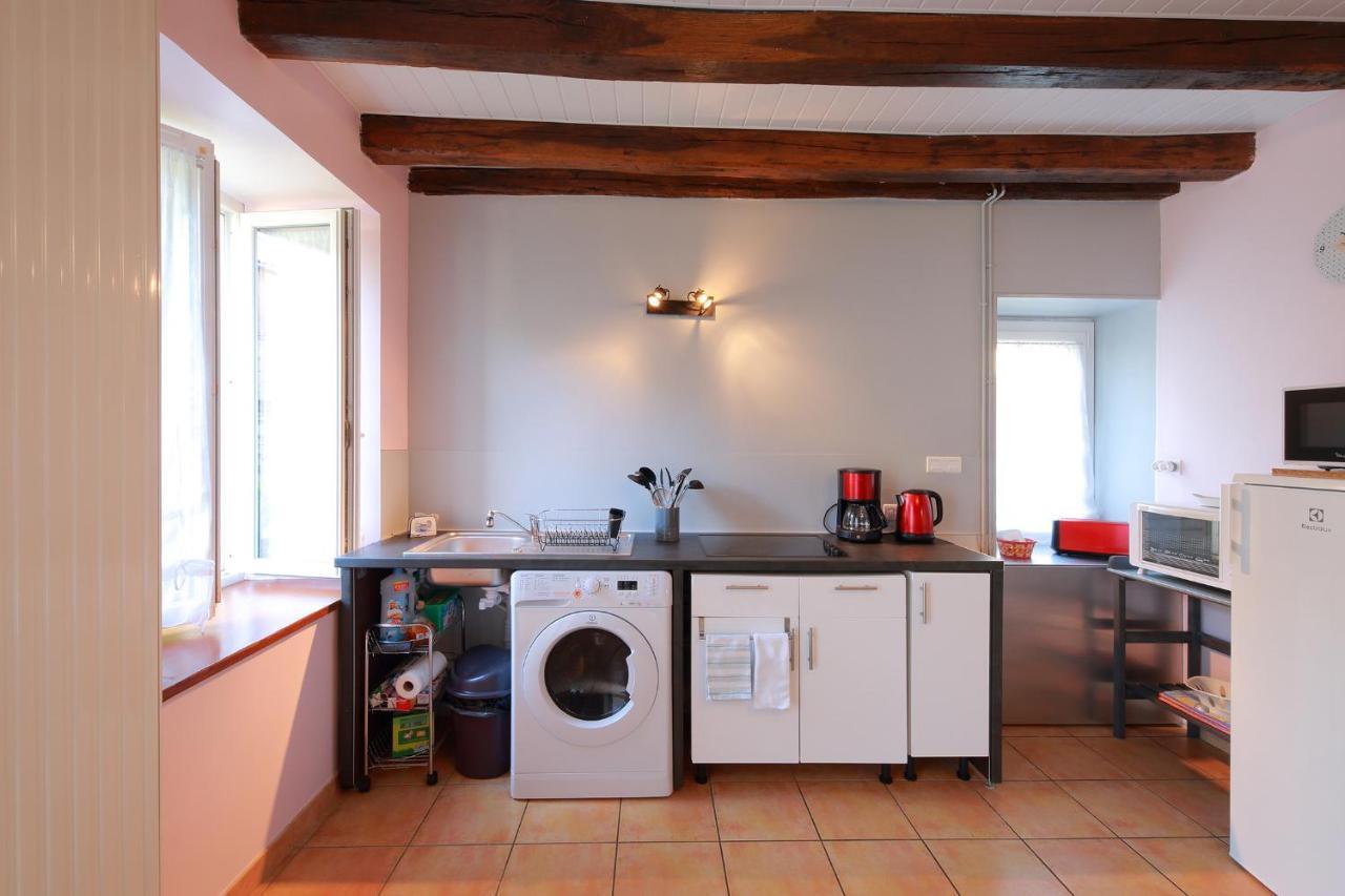 Gite La Loge Des Fees Latille Экстерьер фото
